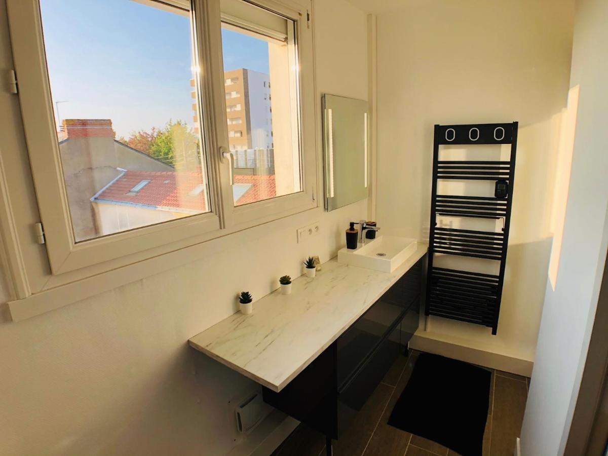 Charmant Appartement 1-4 Personnes, Proche Centre Avec Parking Нант Экстерьер фото